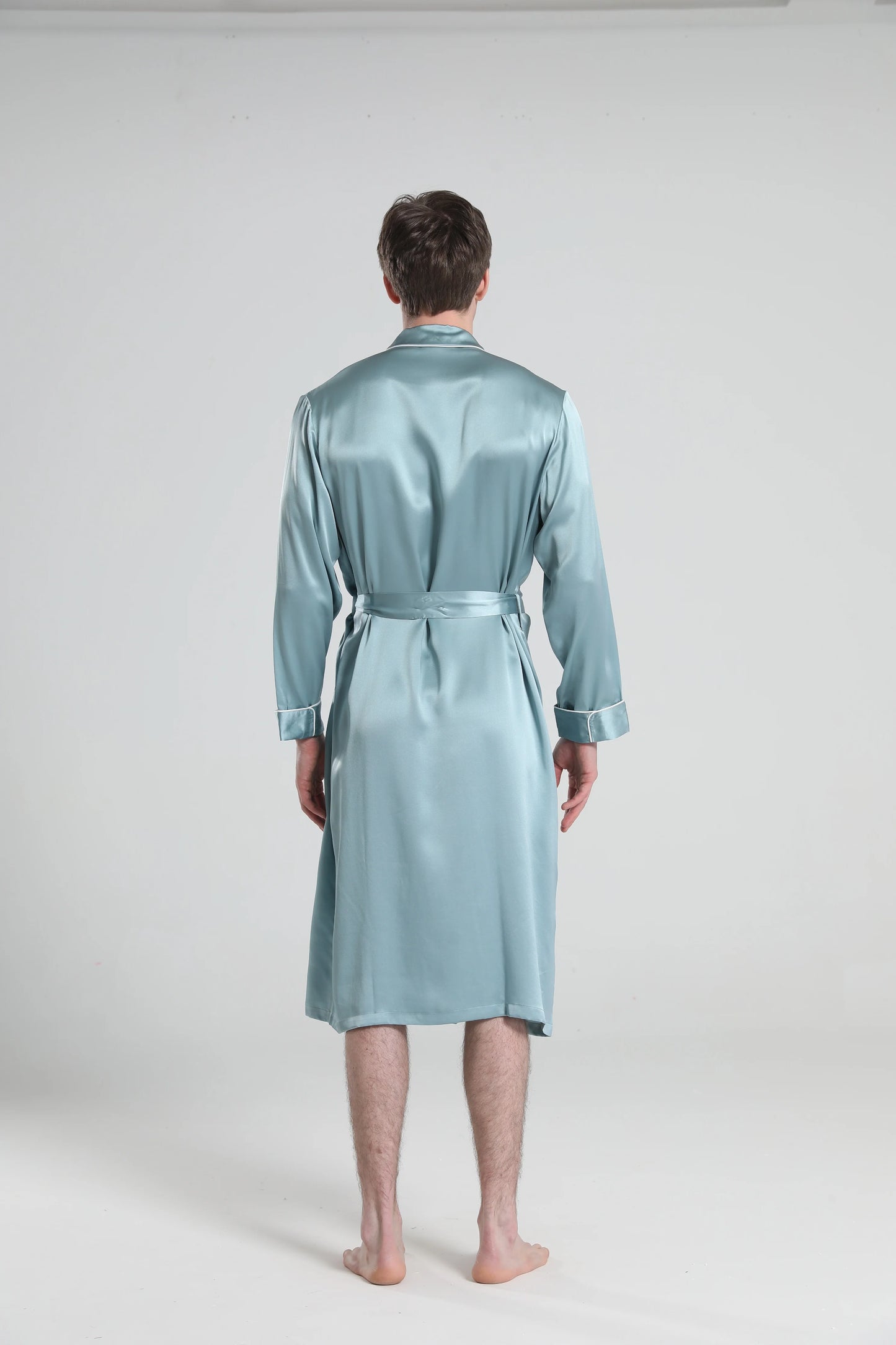 Cuban Collar Robe with Piping.