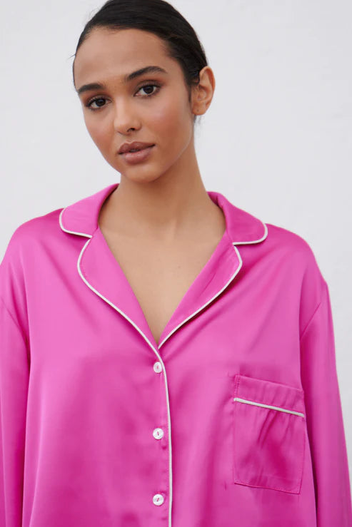 Women Nightsuit Deep Lapel Collar.