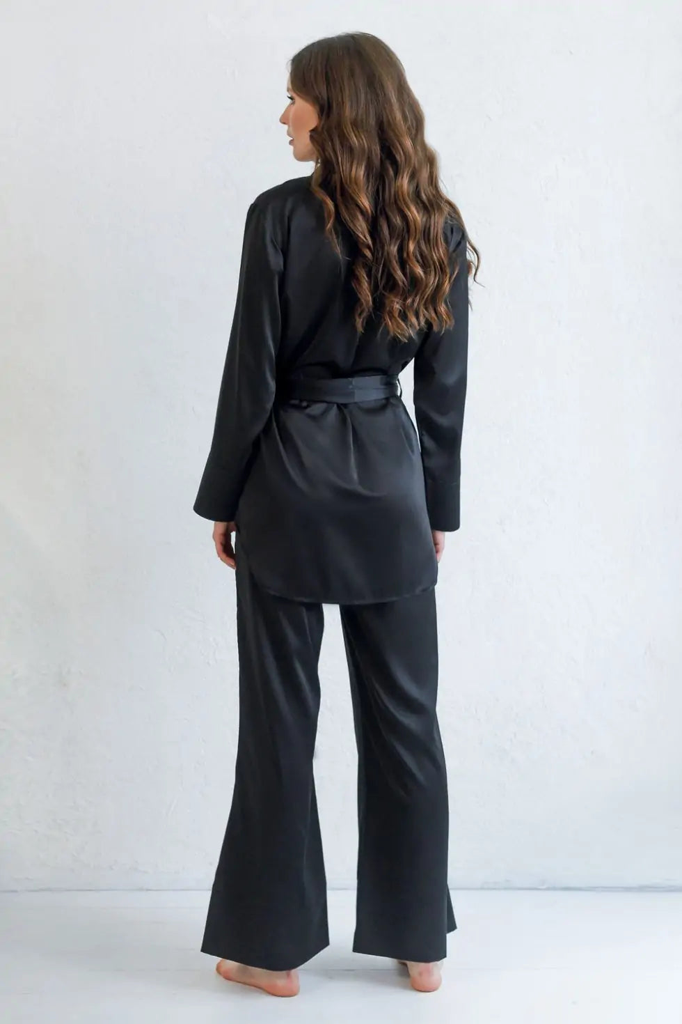 Satin Wrap Set Lapel Collar.