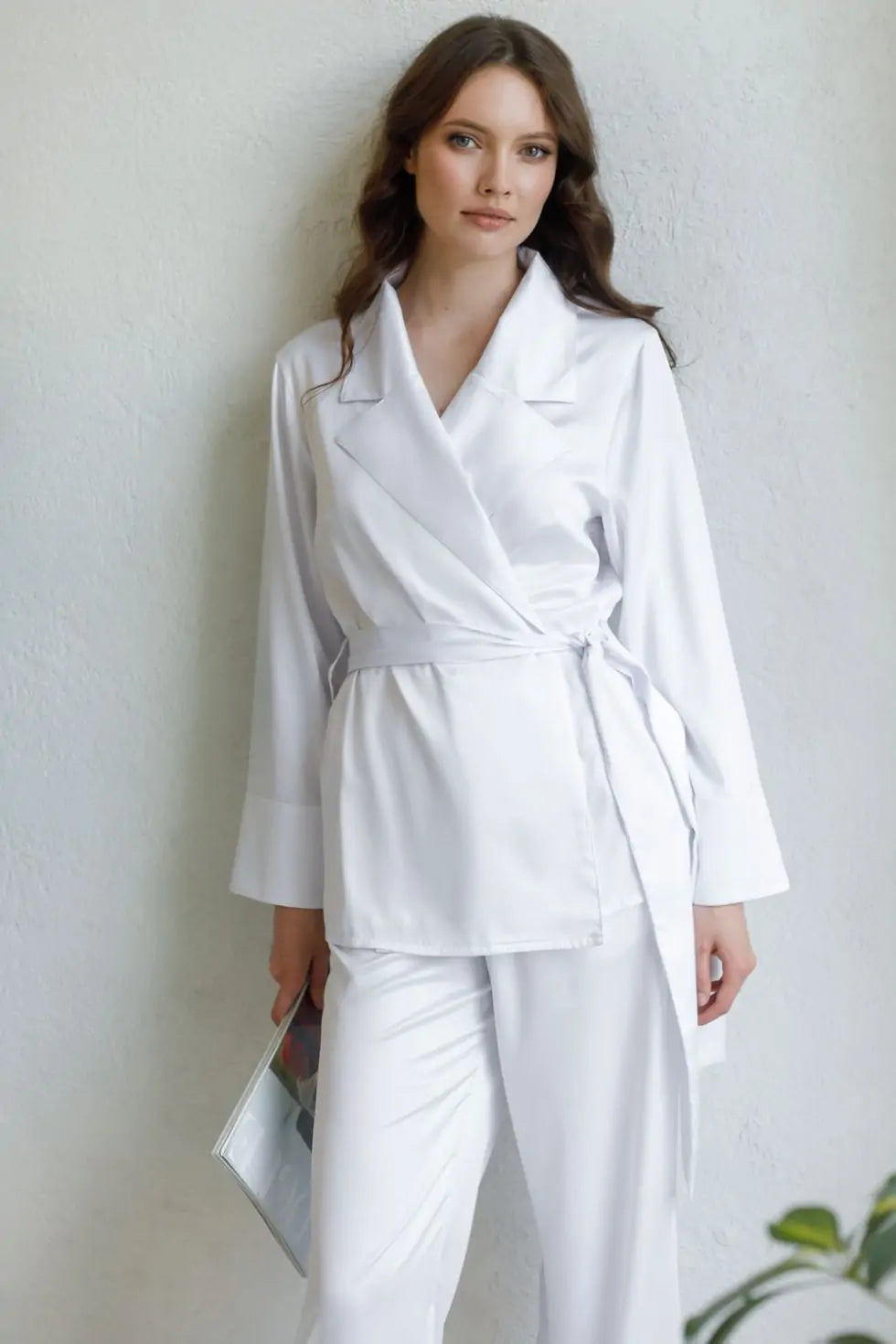 Satin Wrap Set Lapel Collar.