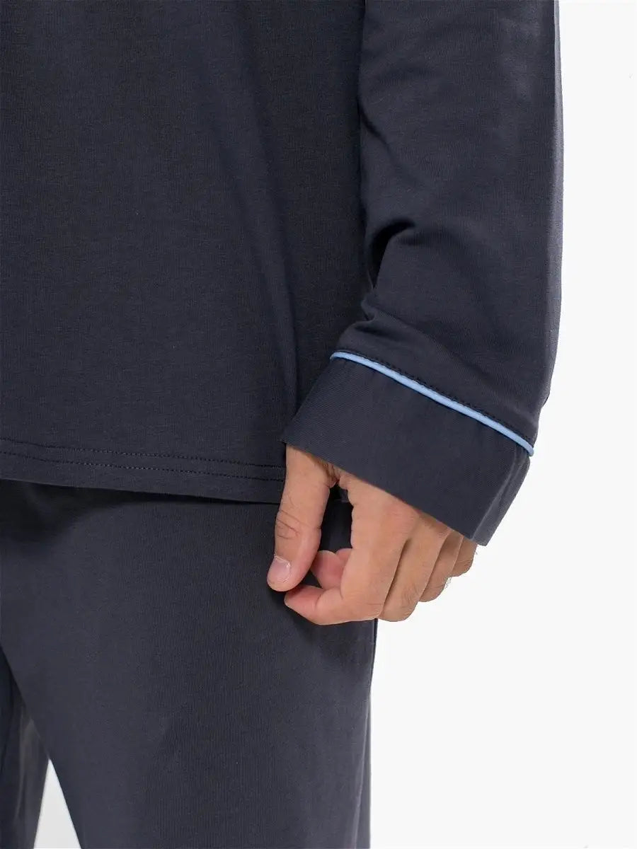 Ropa de estar por casa en rayón suave negro