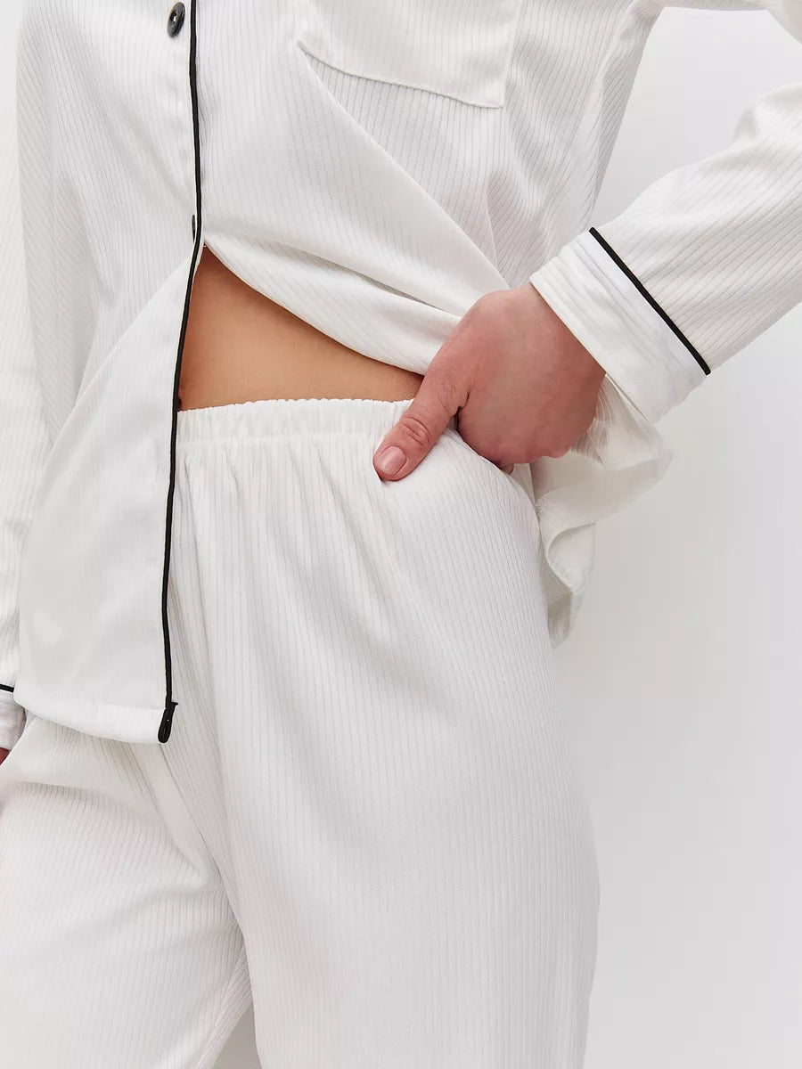 White Loungewear set in 100% Cotton.
