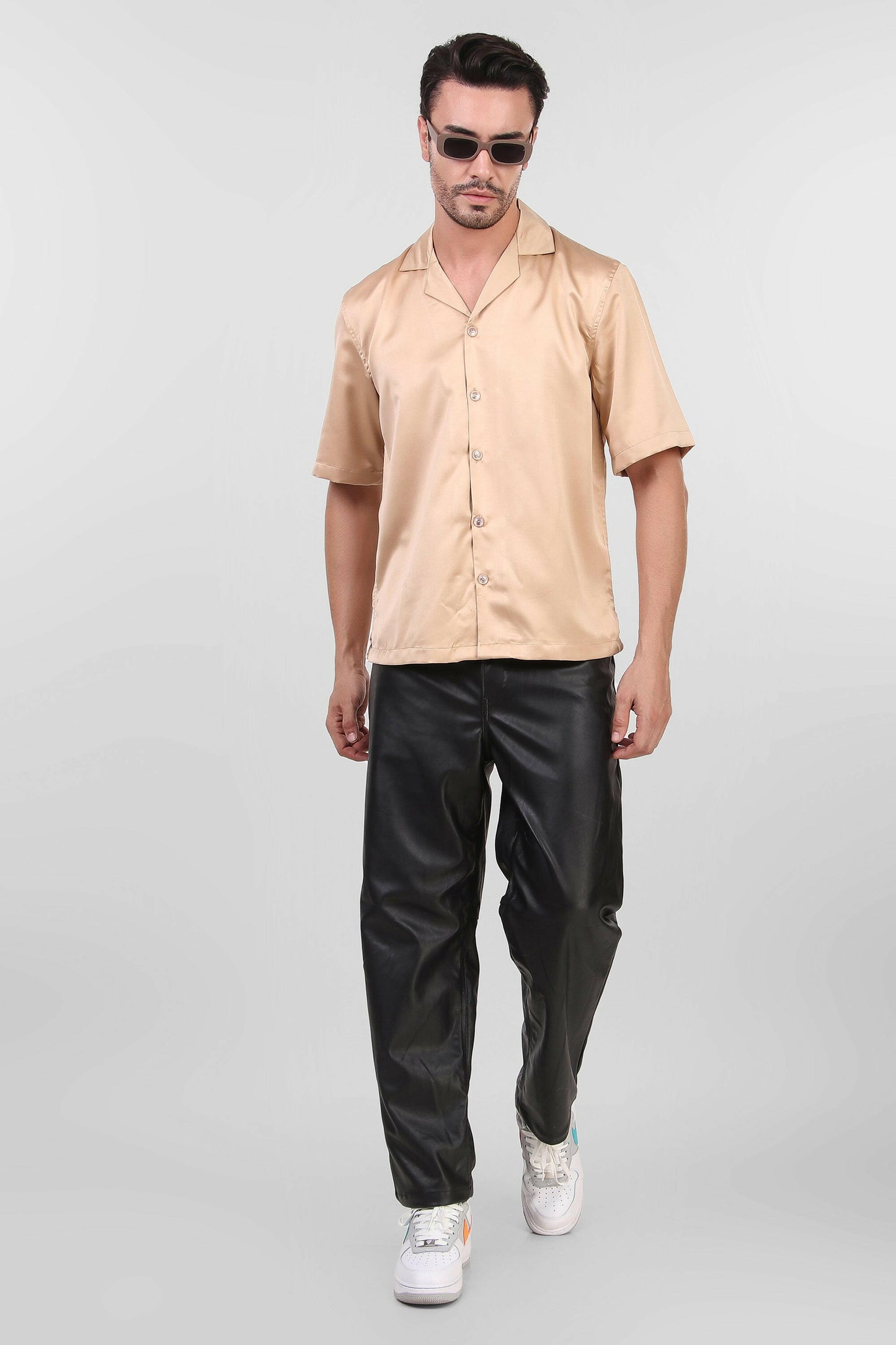 Shirt Boxy fit (Beige).