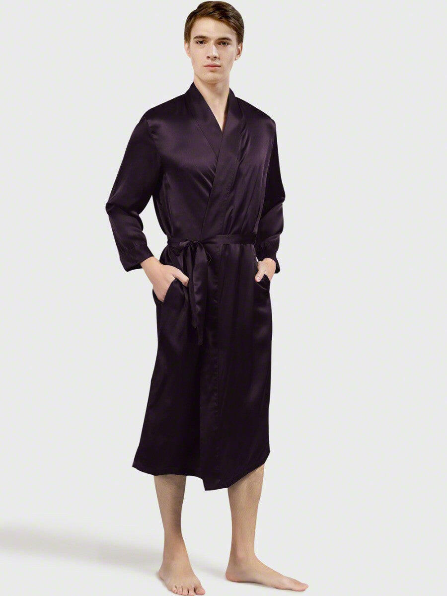 Dressing gown.