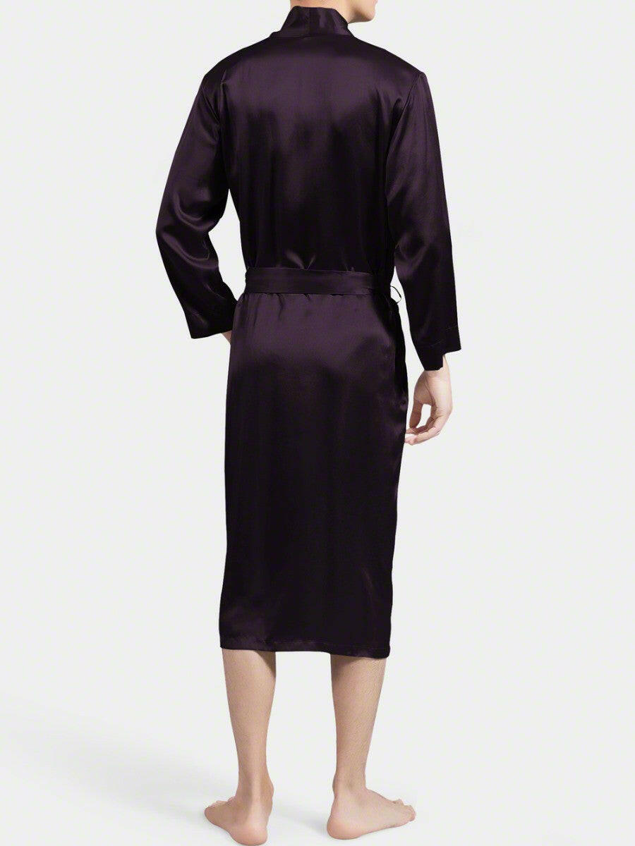 Dressing gown.