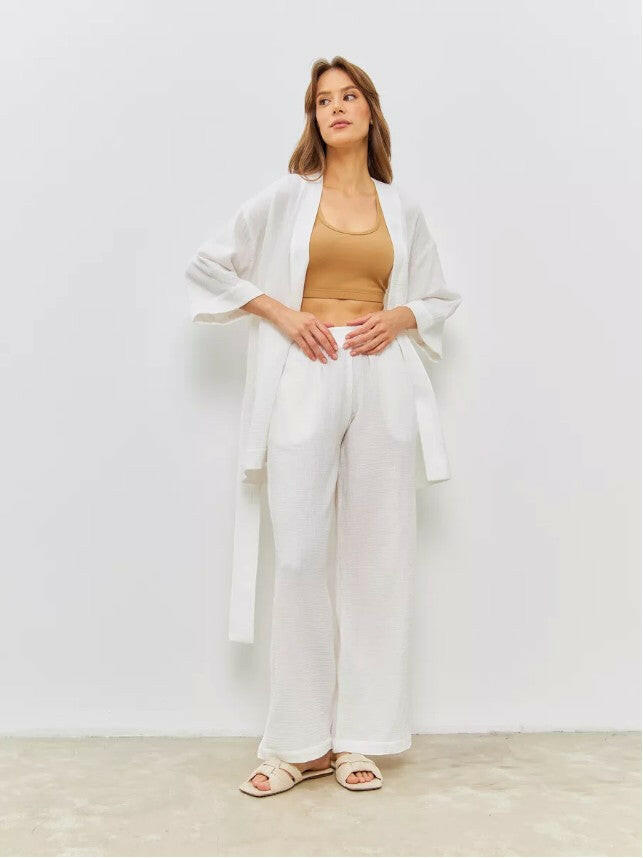 Wrap Set in Cotton Muslin.