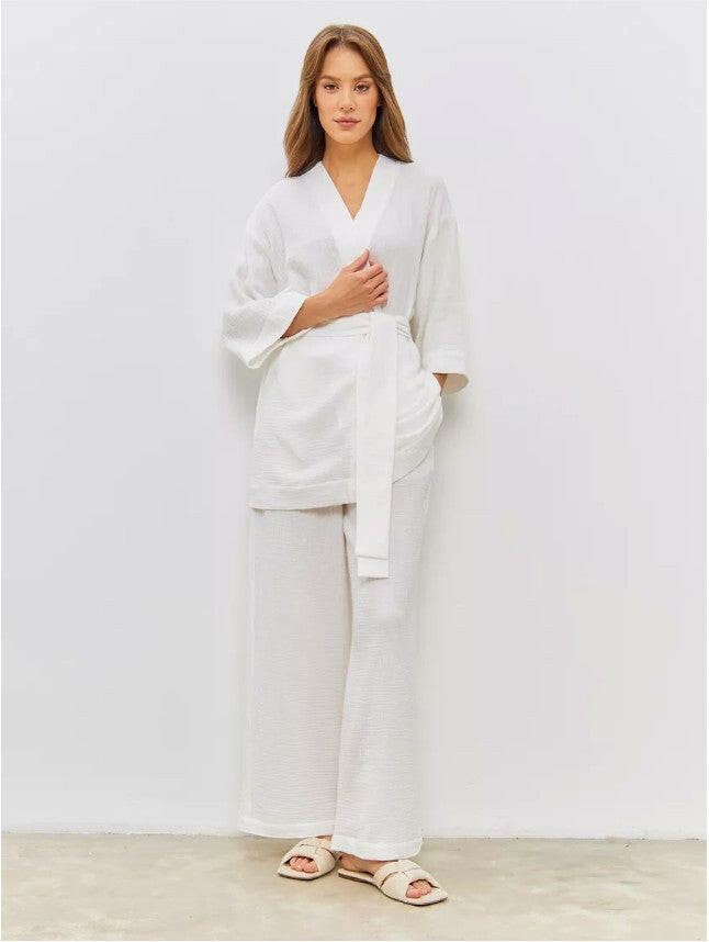 Wrap Set in Cotton Muslin.
