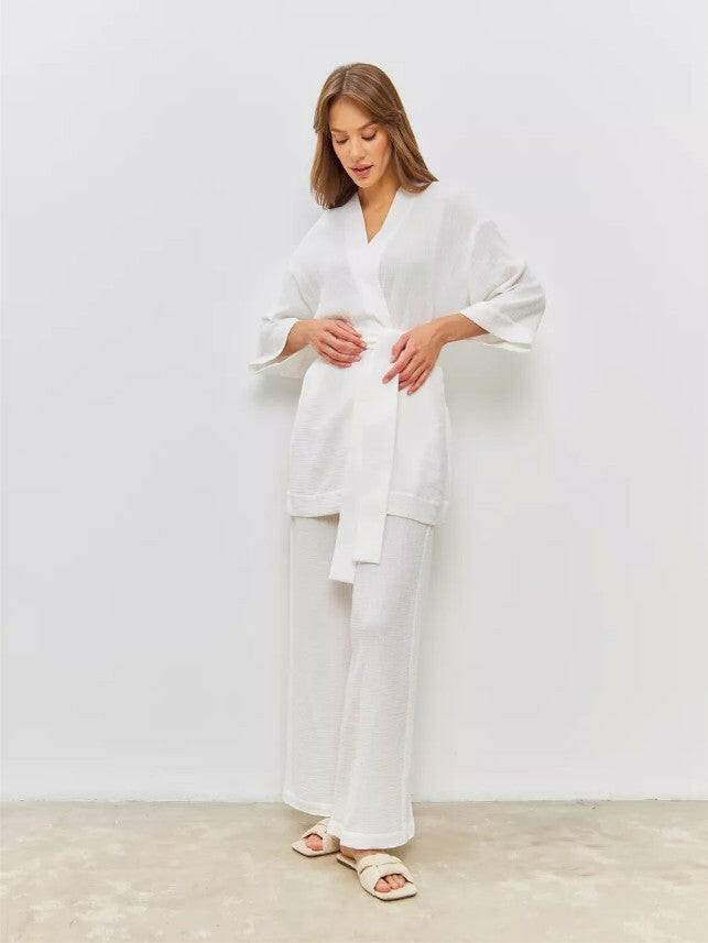 Wrap Set in Cotton Muslin.