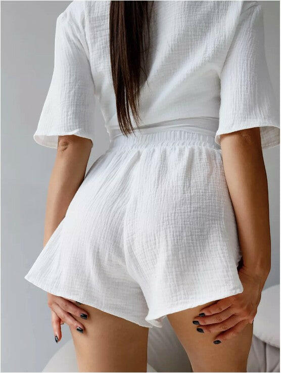 Booty Set in Muslin.