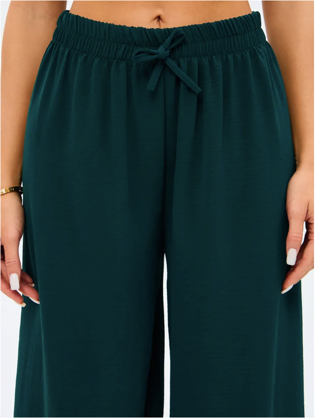 Women Cropped PJ Pants – Cozy Relaxed Fit | Multi-Occasion Wear, 4-Way Stretch