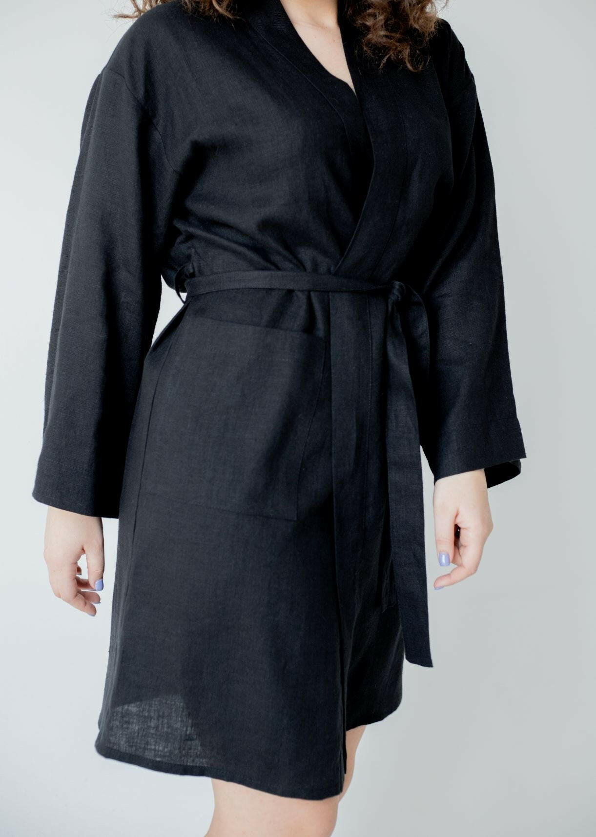 Linen Short Robe in Black.