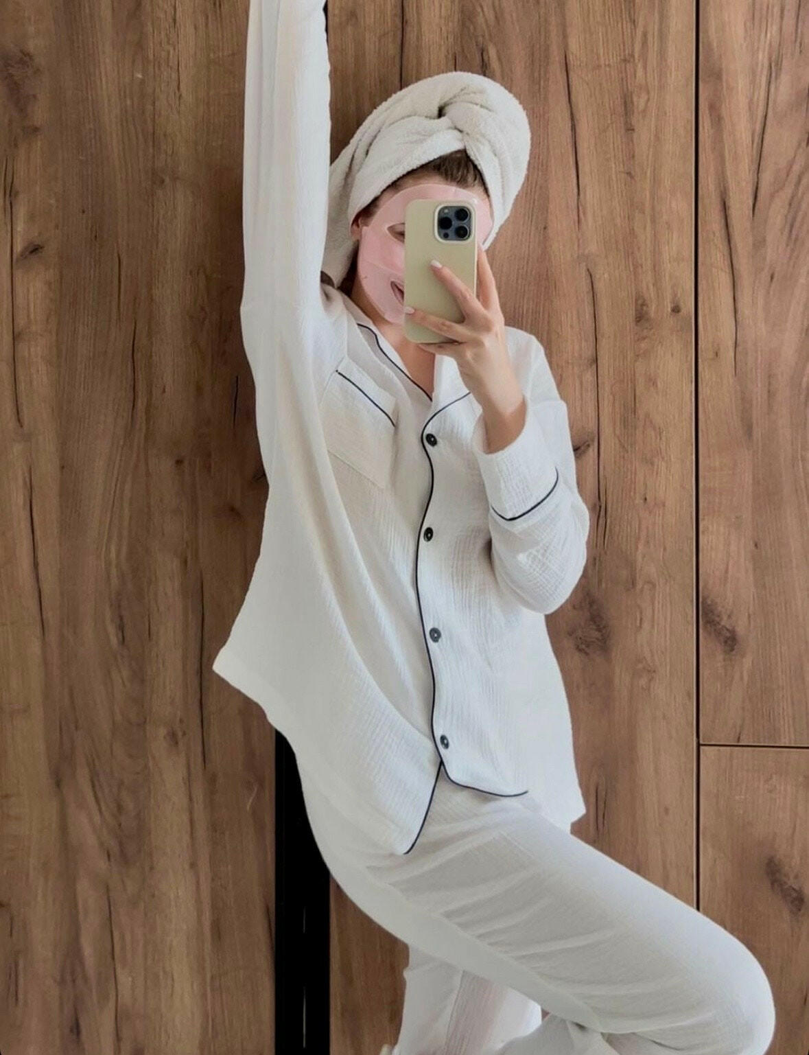 Pajama set in Muslin.