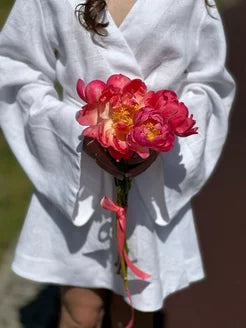 Short Robe in White Linen