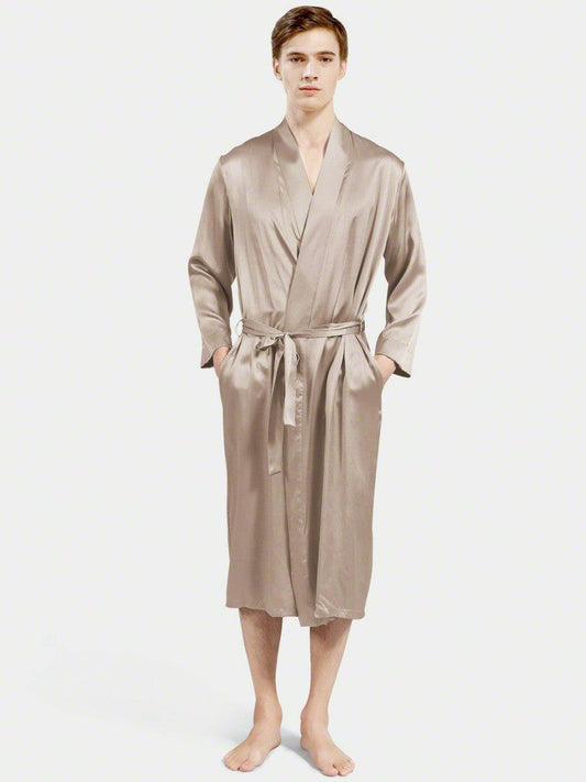 Dressing gown.