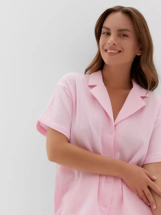 Camisón de mujer con cuello de solapa profundo