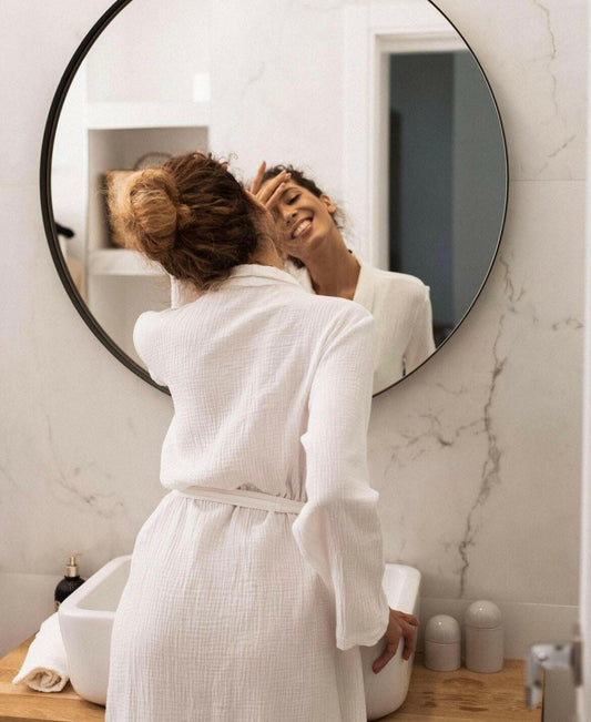 Long Robe in White Muslin.